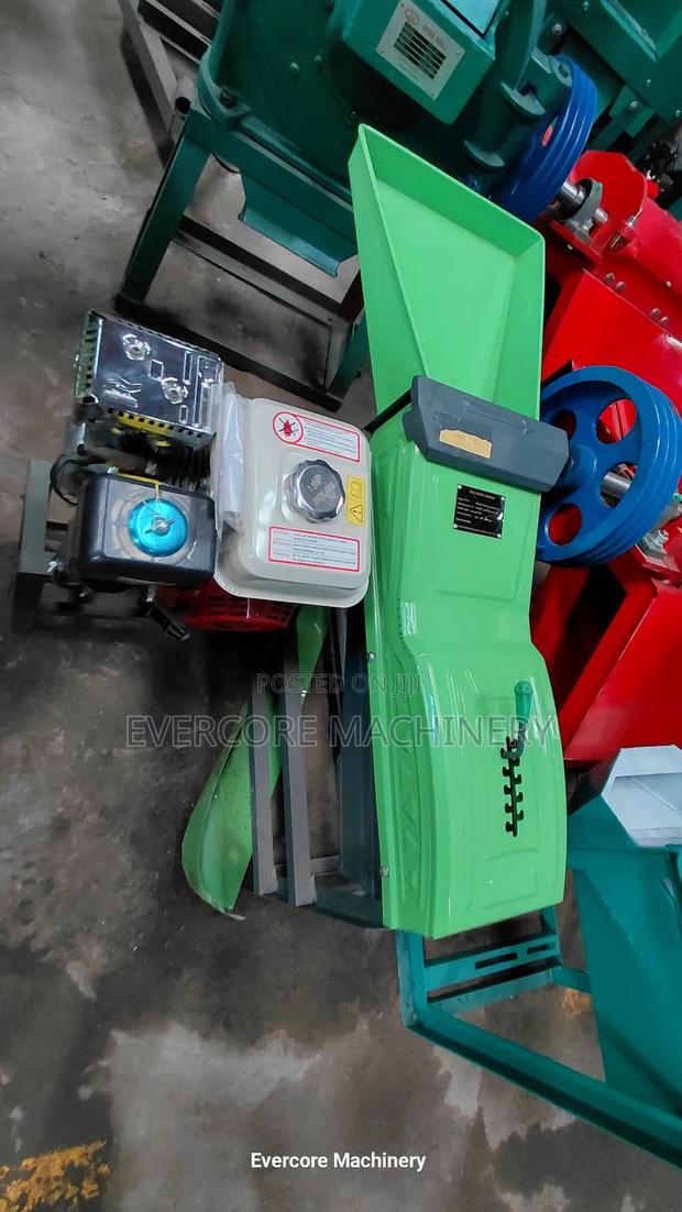 Heavy Duty Maize Sheller Machine With Petrol Engine - thumbnail 2