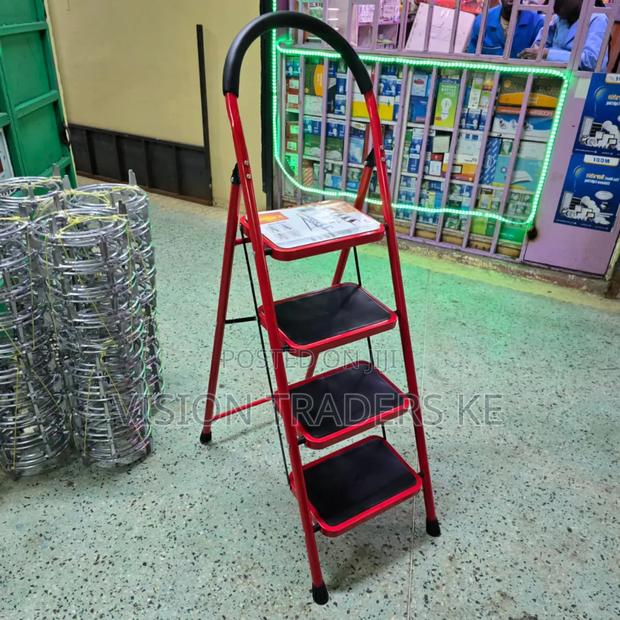 Heavy Duty Foldable 4 Step Ladder - main view