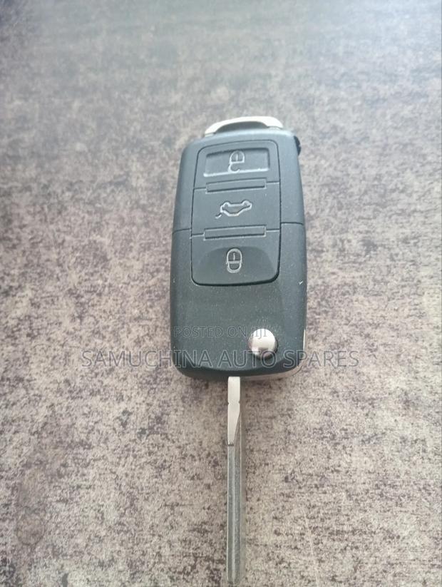 Ignition Remote Key Housing Volkswagen Passat - main view