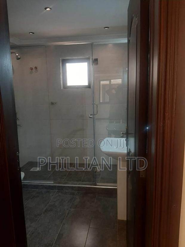 5bdrm Mansion in Kitisuru for sale - thumbnail 3
