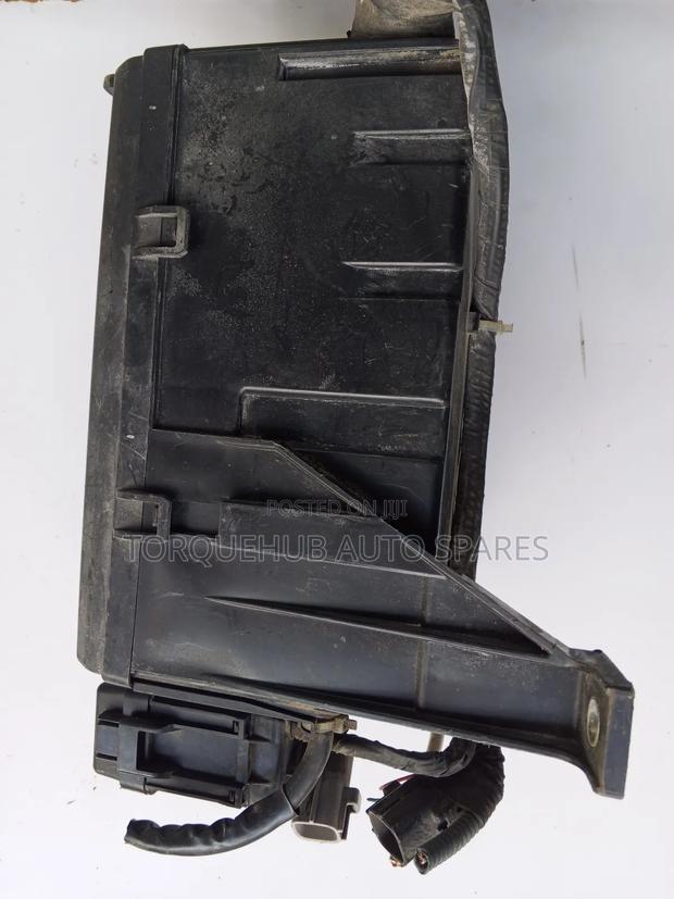 Toyota 4runner Fusebox - thumbnail 3