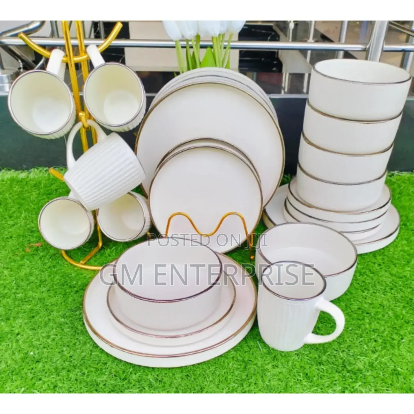 High Quality 24 Pieces Gold Rimmed Trendy Dinner Sets*.
