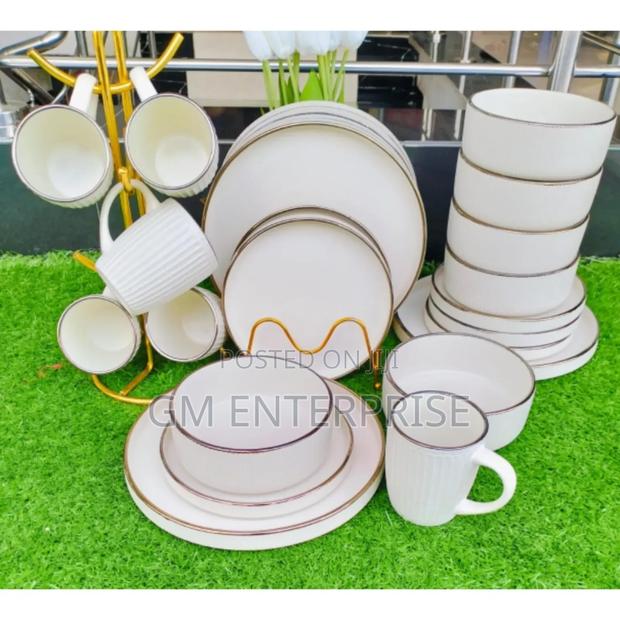 High Quality 24 Pieces Gold Rimmed Trendy Dinner Sets*.