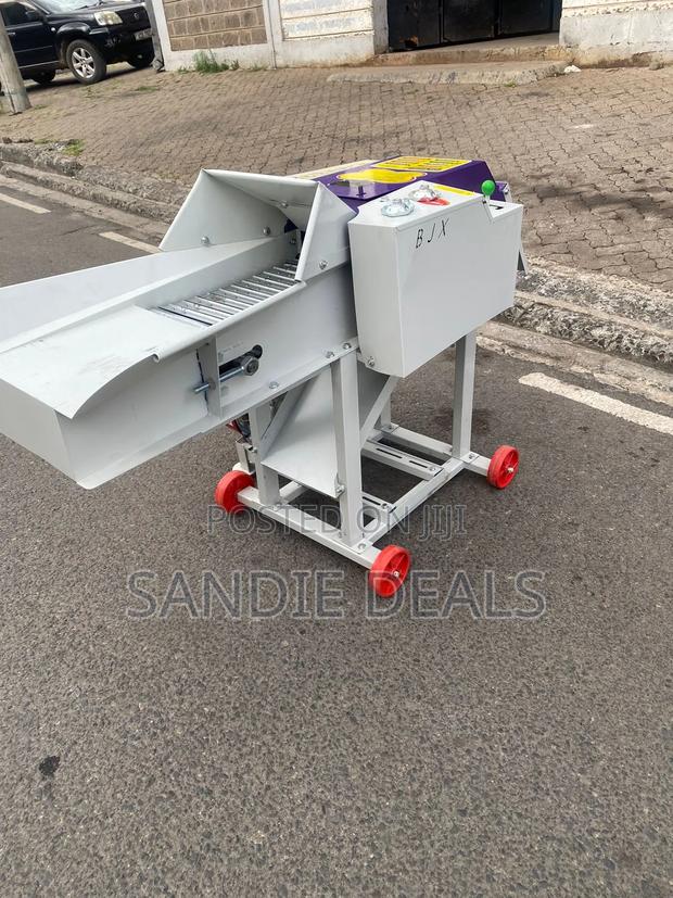 High Speed Forage Chopper - thumbnail 3