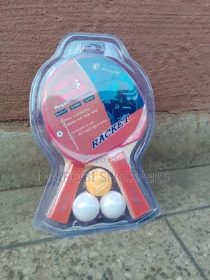 Table Tennis Racket With Three Balls