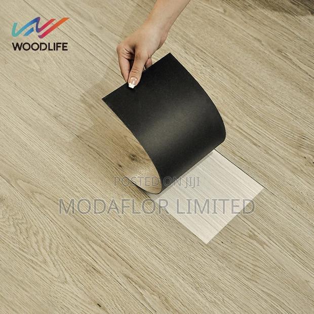 Premium LVT Surface _ Quiet Step, Warm Feel - main view