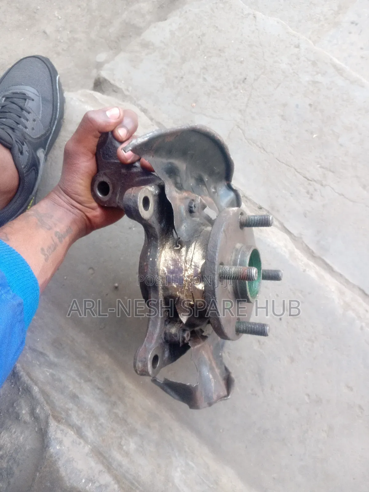 Premio 260 Front Wheel Hurb