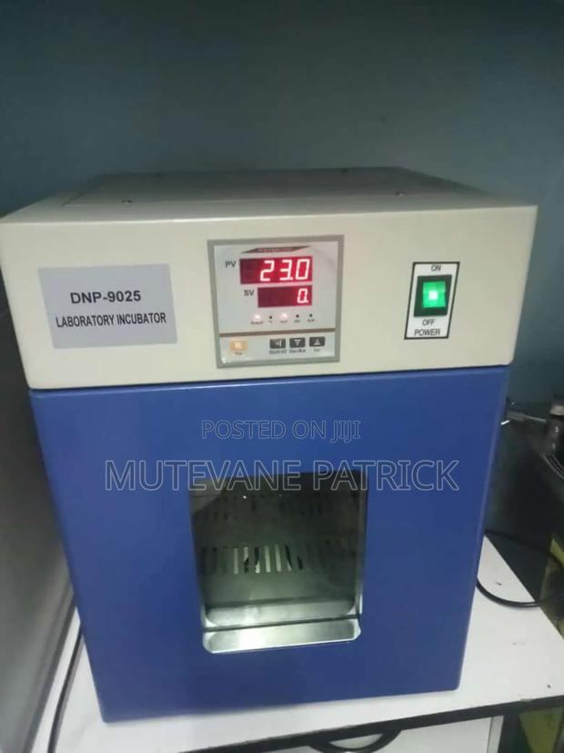 Laboratory Incubator - main view