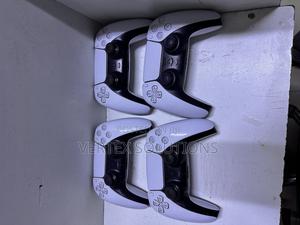 Plays Station 5 Original Ex Uk Pad - thumbnail 2
