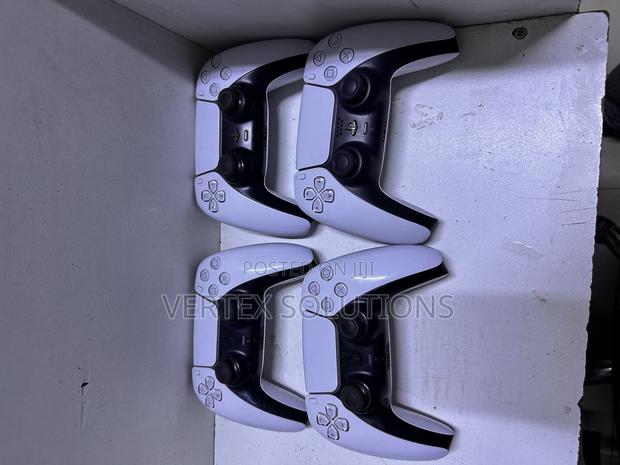 Plays Station 5 Original Ex Uk Pad - main view