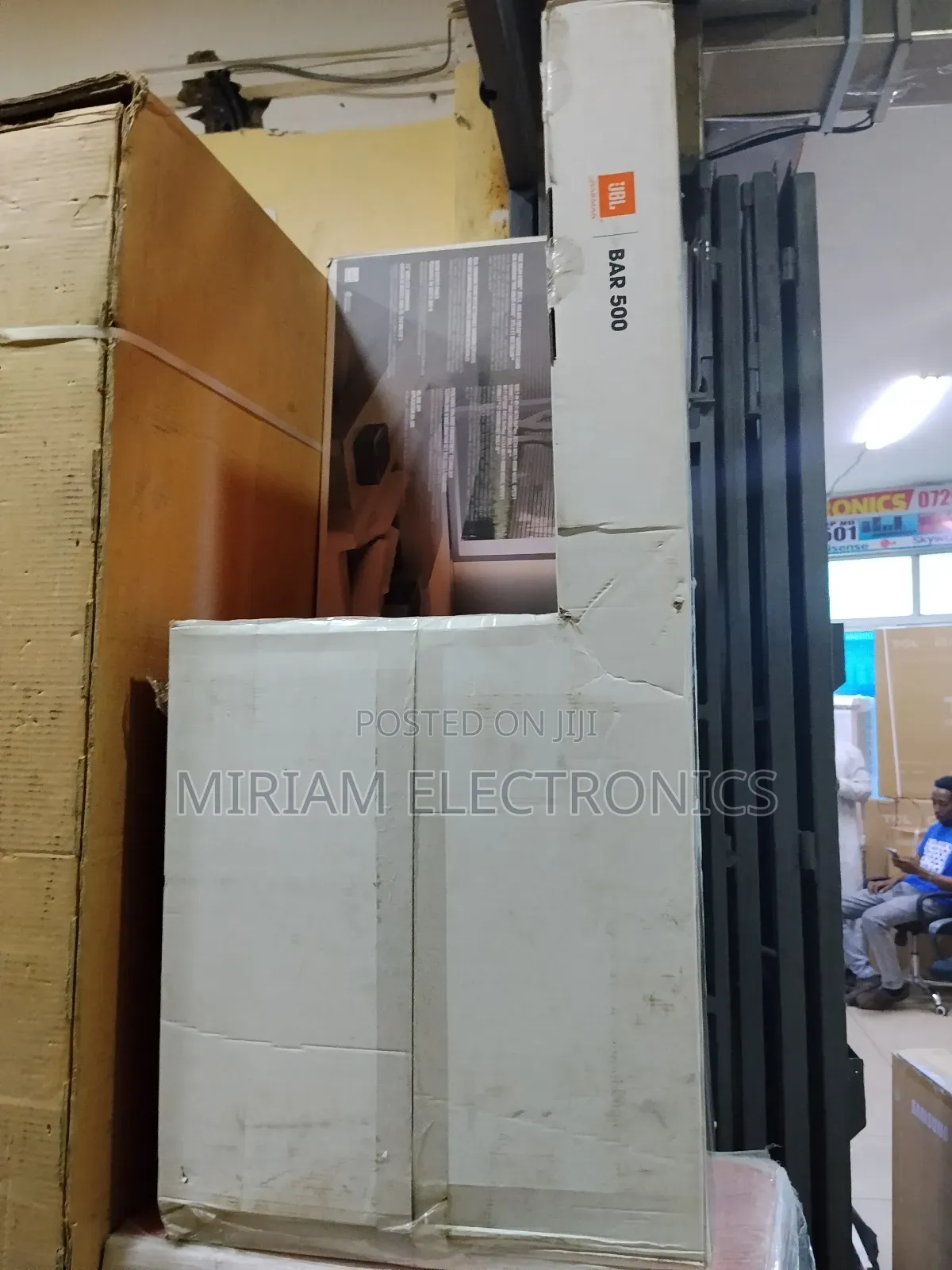 JBL Bar 500 5.1ch Soundbar,590 Watts Wireless