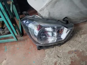 Headlight Daihatsu Mira