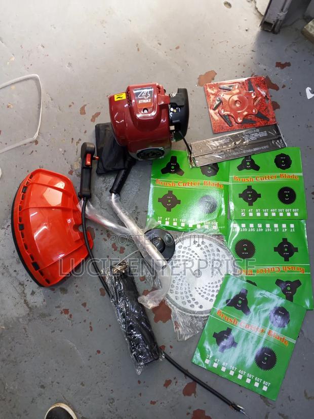 Honda Brush Cutter 4 Stroke With 8 Blades