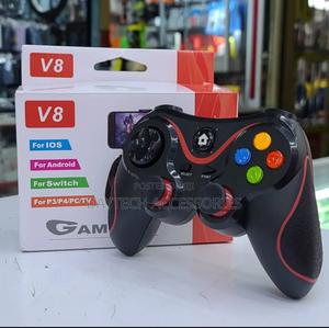 V8 Wireless Bluetooth Mobile Game Controller With Smartphone Holder. - thumbnail 2
