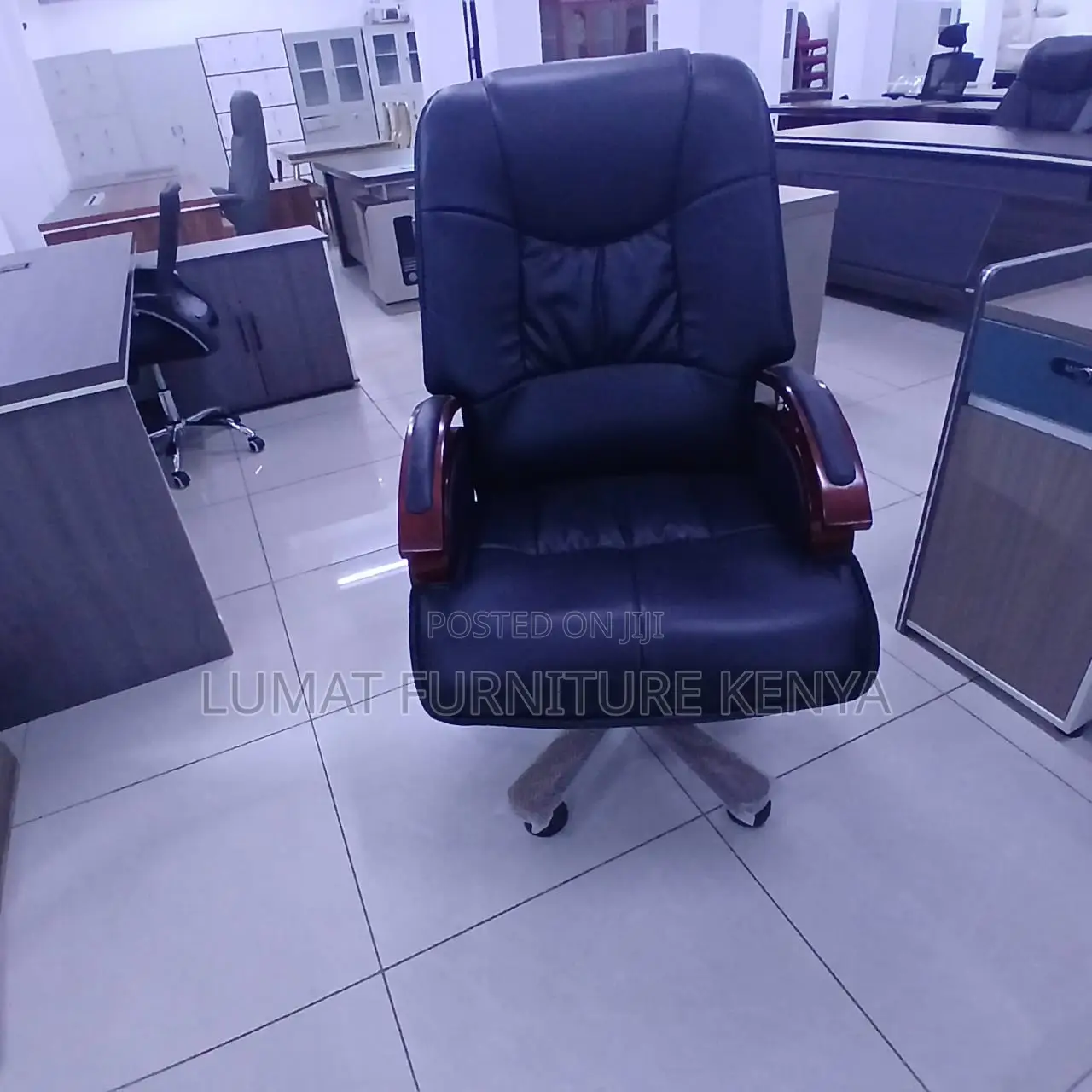 Manager’S Recliner Chair