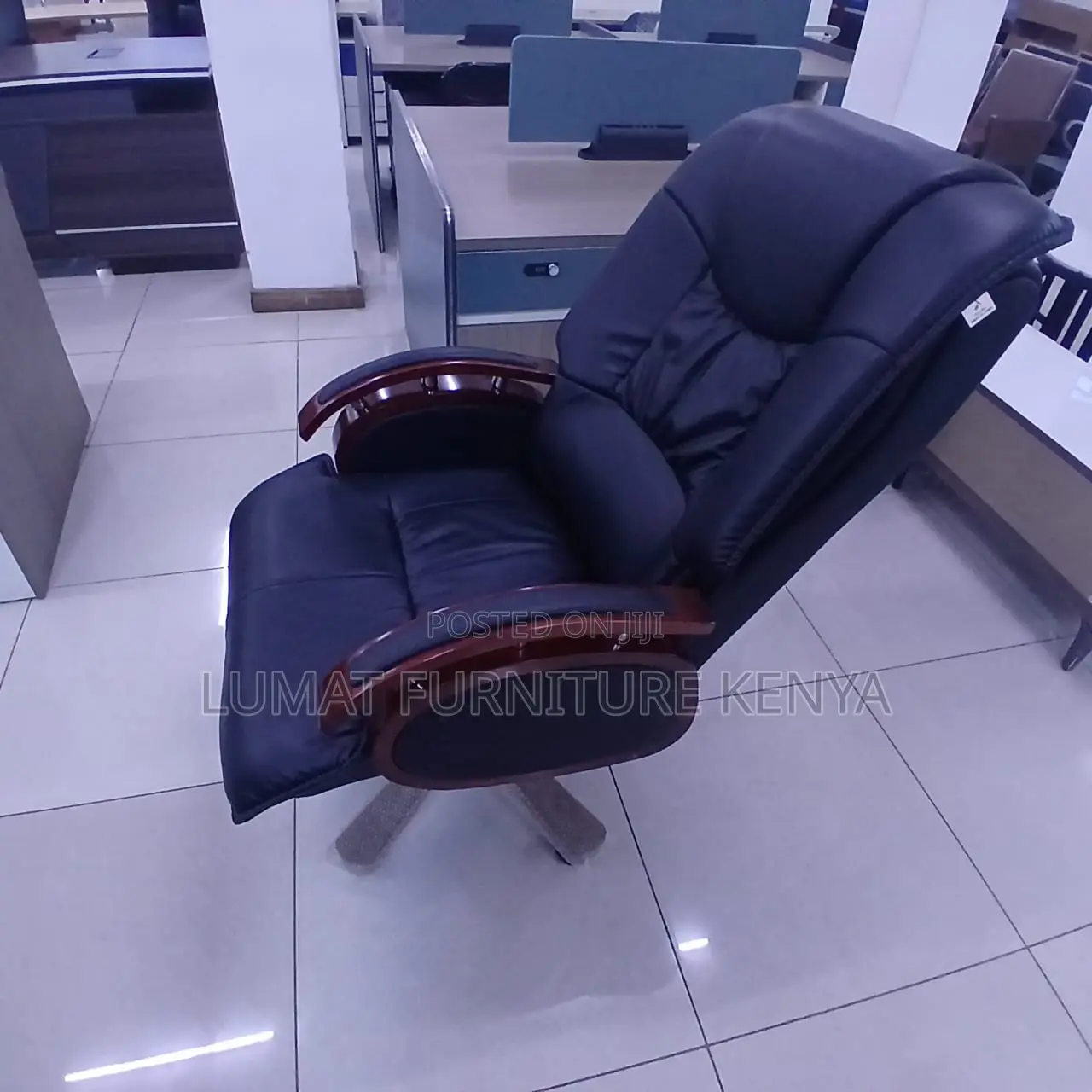 Manager’S Recliner Chair