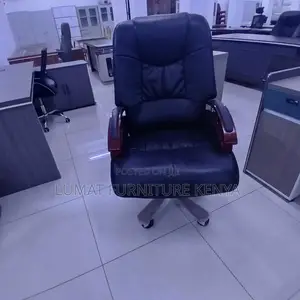 Manager’S Recliner Chair