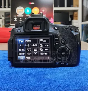 Canon Eos 60d DSLR Camera With 18-55mm Lens
