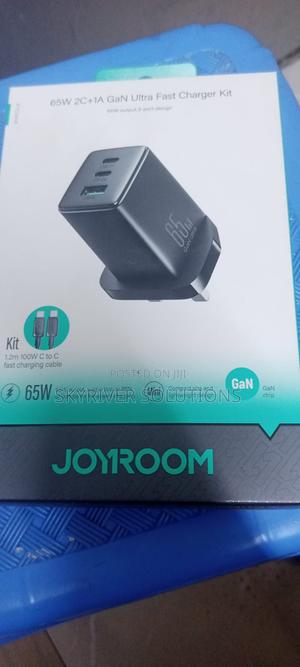 65w Gan Ultra Fast Charger - main view