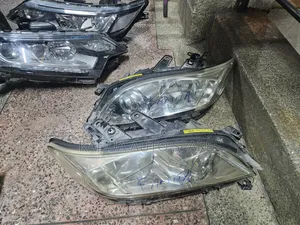 Vanguard 2006-2016 Xenon Headlights