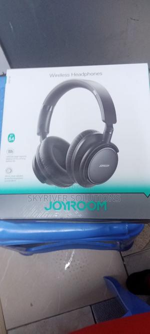 Wireless Headphones - main view