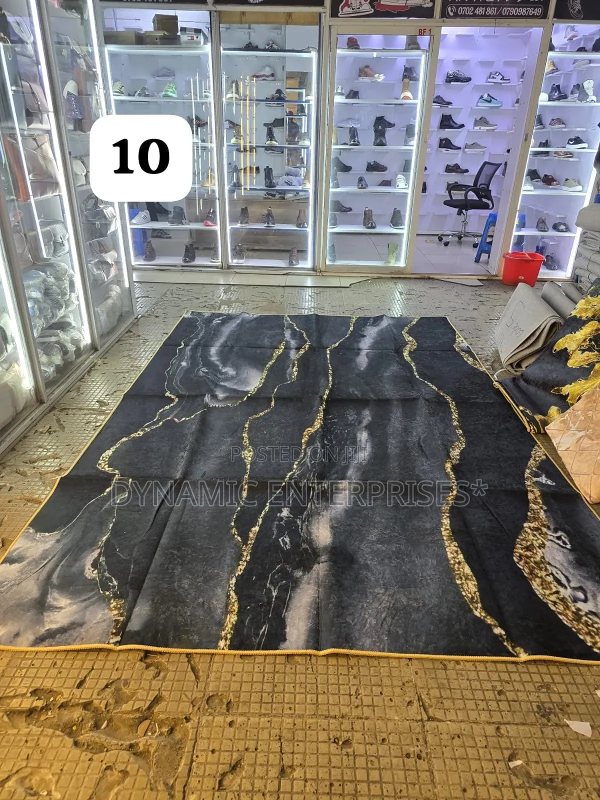 Black and Gold Marble Pattern Area Rug