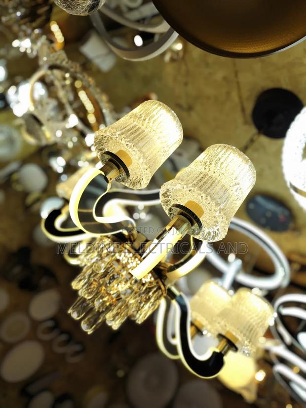 5 Arm Led Chandelier - thumbnail 4