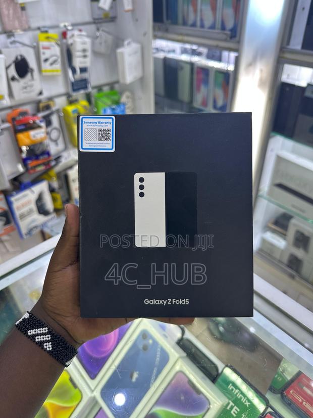 New Samsung Galaxy Z Fold 5 256 GB Blue - main view