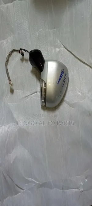 Toyota Wish 2012 Sidemirror Left With Indicator