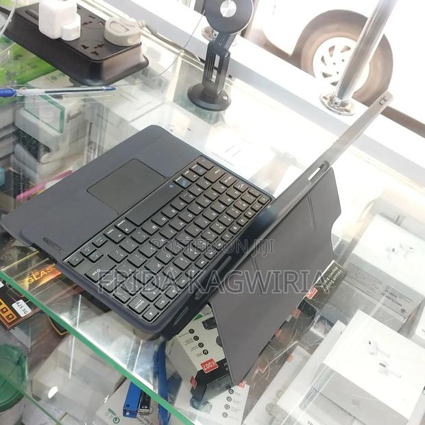 iPad Pro 11 Smart Keyboard Flip Case With Touchpads - thumbnail 2