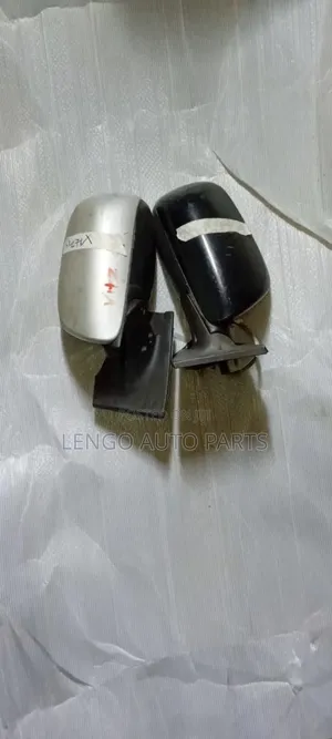 Toyota Vitz 2005 Sidemirrors