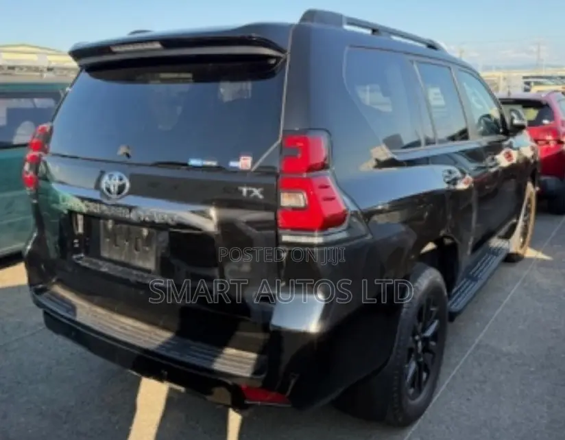 Toyota Land Cruiser Prado 2021 Black
