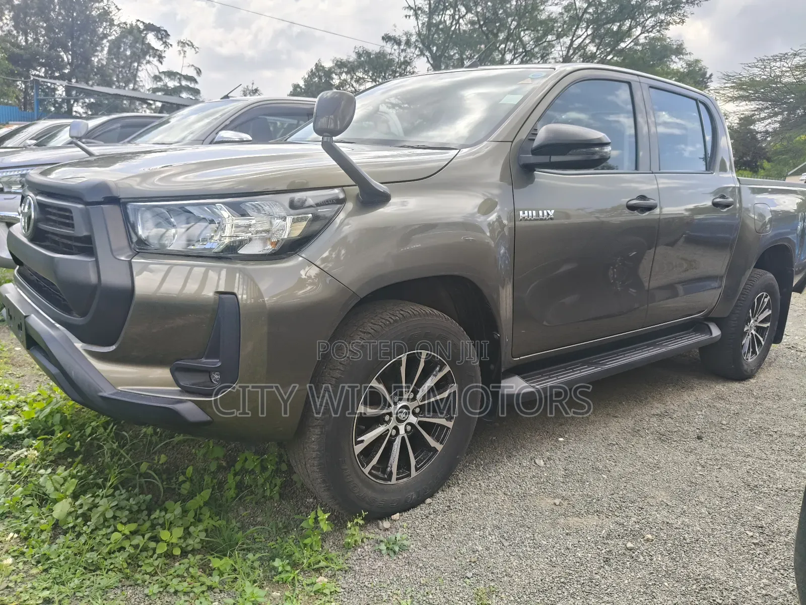 Toyota Hilux 2020 Gold