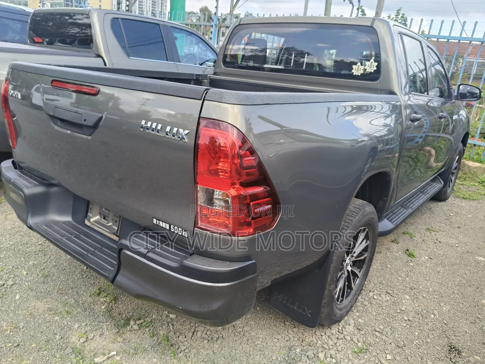 Toyota Hilux 2020 Gold