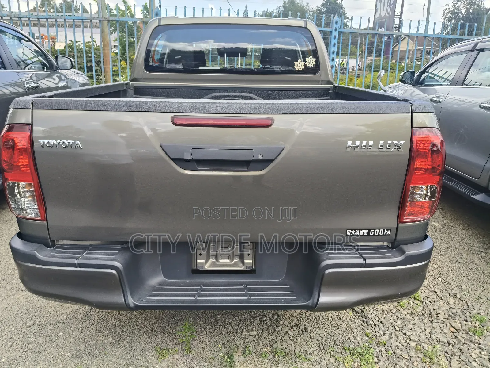 Toyota Hilux 2020 Gold
