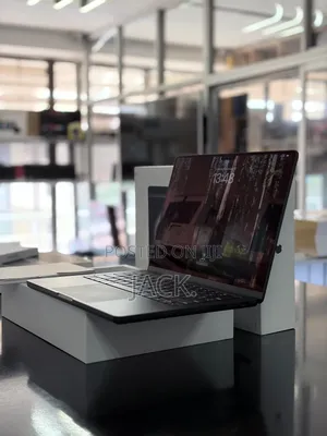 Laptop Apple MacBook Pro 2024 M4 14-Inch 24GB Apple M4 Pro SSD 1T