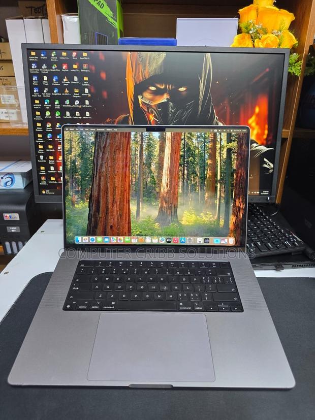 Laptop Apple MacBook Pro 2021 M1 16GB Apple M1 Pro SSD 512GB