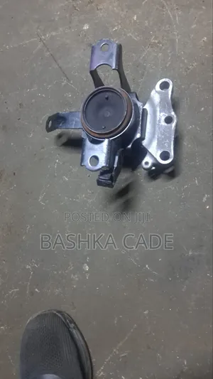 Engine Mount Suzuki Alto 2017