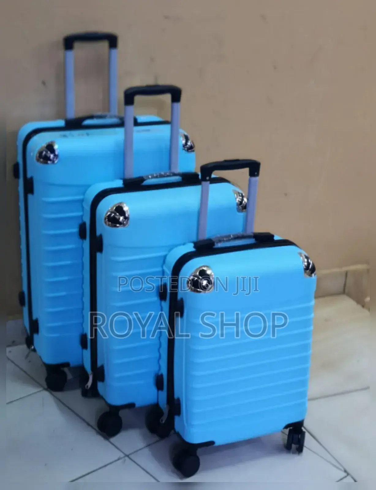 Luxurious Fibre Suitcase 3 in 1