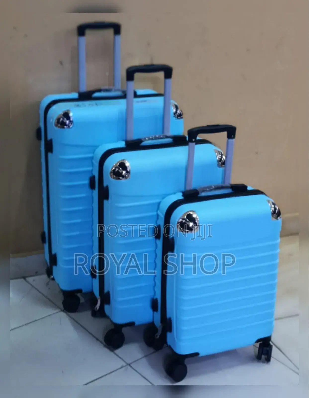 Luxurious Fibre Suitcase 3 in 1