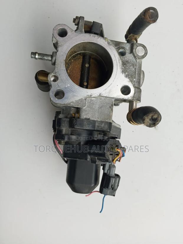 Toyota Prius 2004 Throttle Body - thumbnail 3