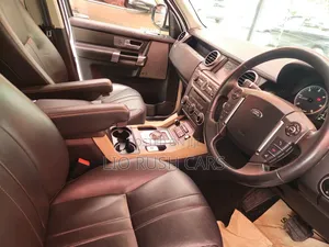 Land Rover Discovery 2015 White