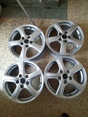 Toyota Noah,Voxy,Mark X, Crown 16 Inch Rims Set