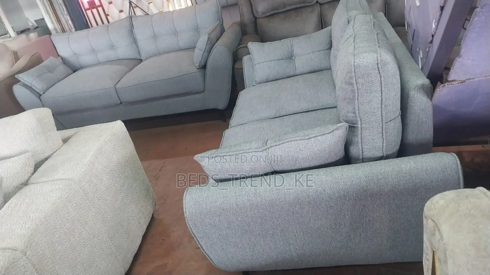 Premier Butterfly Sofa 5 Seater 3,2 With Spring Cushions