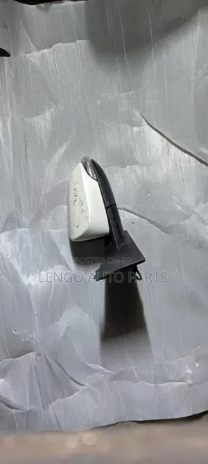 Vitz 2012 Jewella Sidemirror Left With Indicator