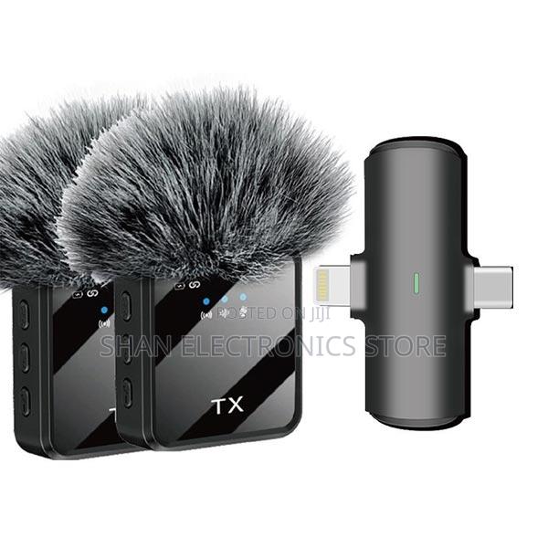 High Quality F15-2 Wireless Microphone - main view