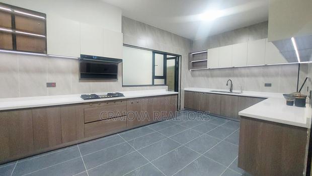 5bdrm Apartment in Kileleshwa for sale - thumbnail 11