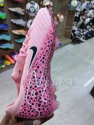 Pink Air Zoom Safari Pack — Football Boots