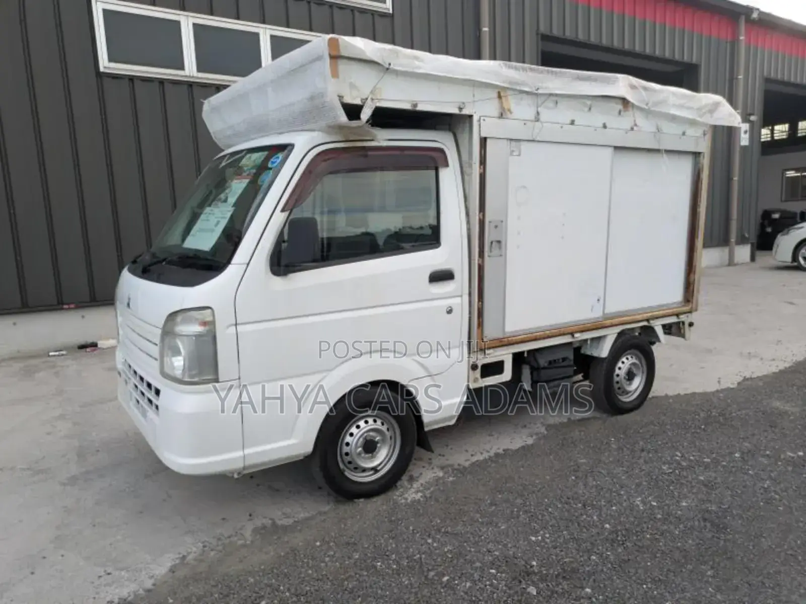 Mitsubishi Truck