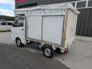 Mitsubishi Truck
